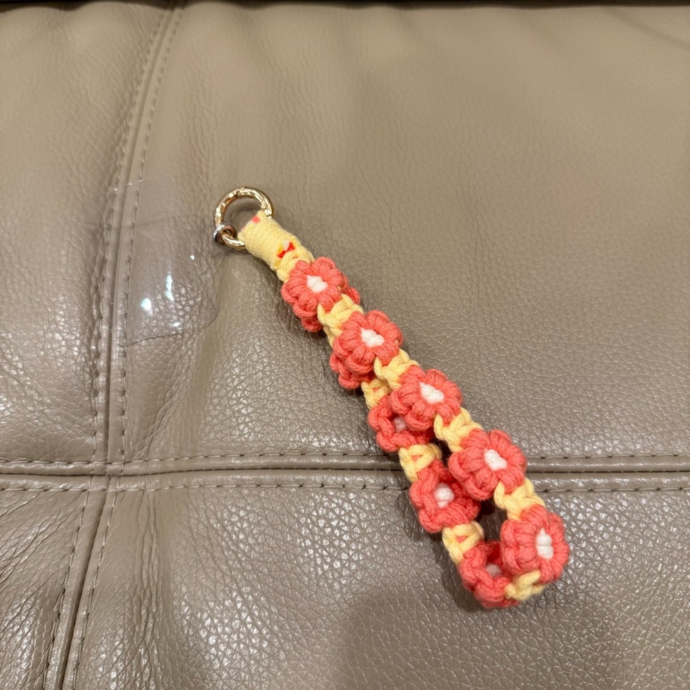 NEW - Braided Flower Keychain